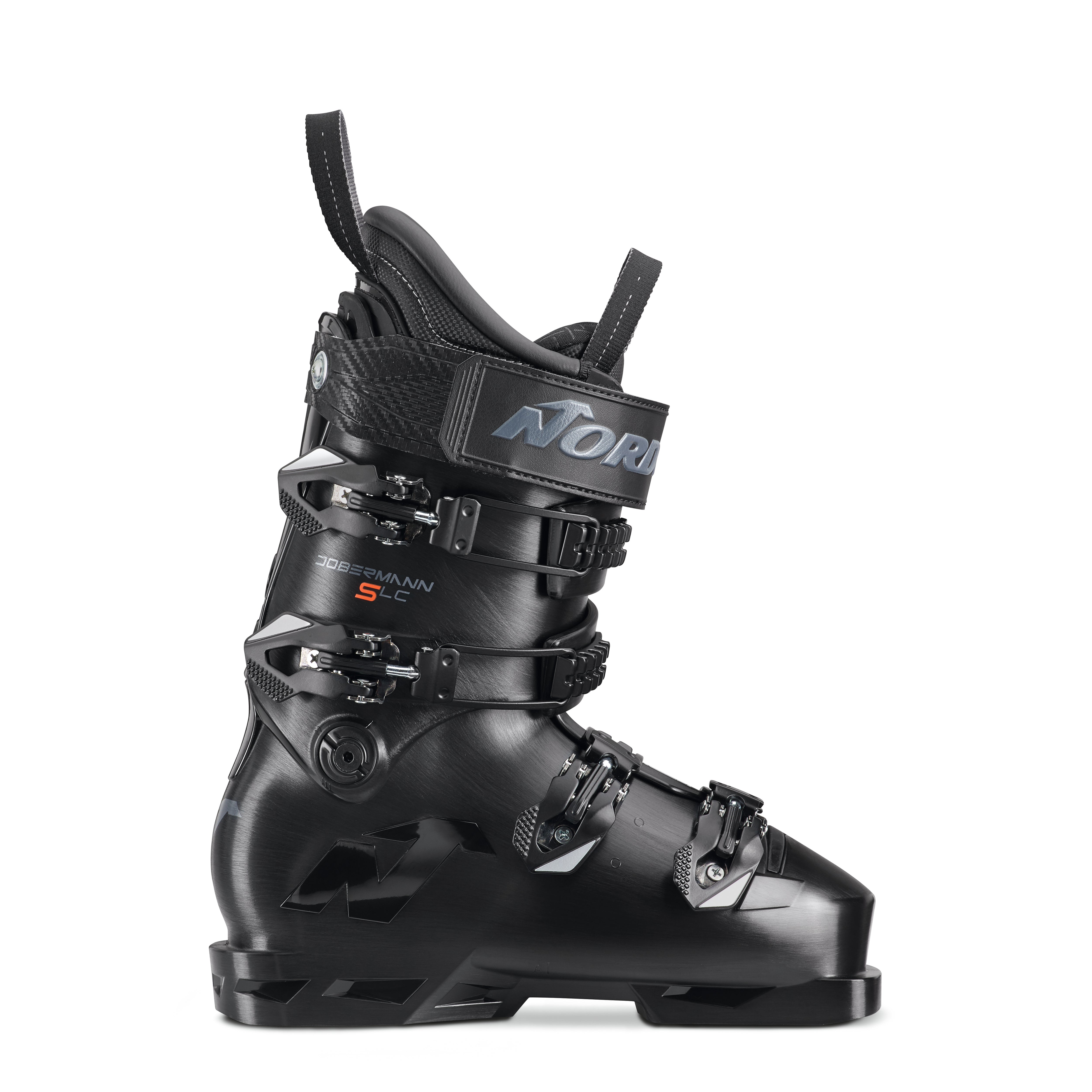 Der Nordica DOBERMANN 5 SOFT L.C. BLACK ist ein schwarzer Performance-Skischuh mit mehreren verstellbaren Schnallen, einem oberen Riemen und Nordica-Branding an der Seite sowie DOBERMANN S.C. im Knöchelbereich.