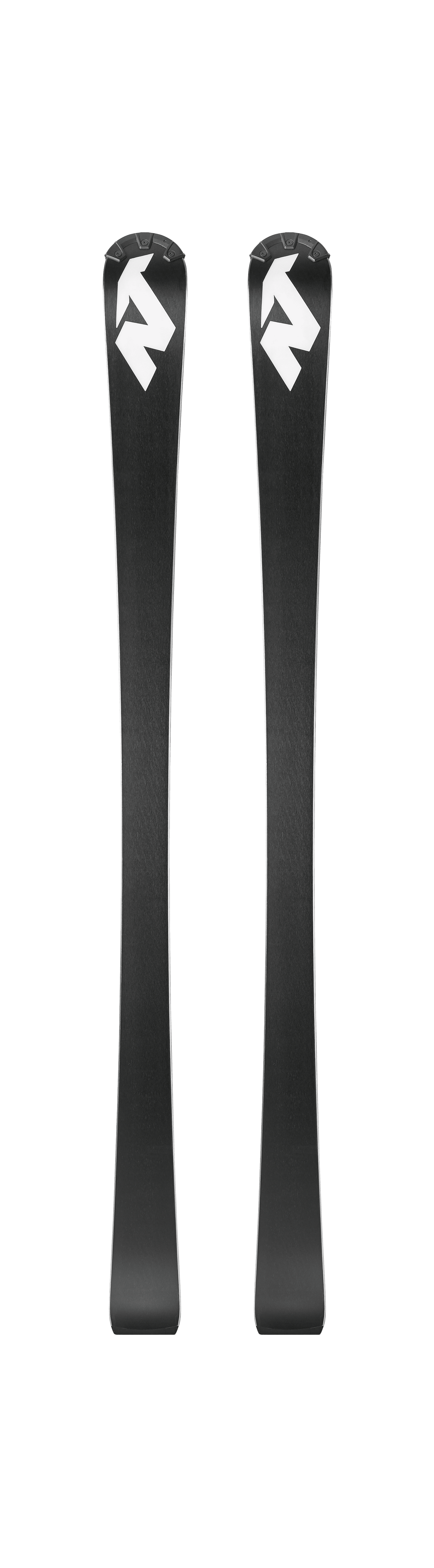 Zwei schwarze, flache, geschwungene Nordica DOBERMANN SLJ PLATE 2026/2027 Ski von S.F. Sports stehen senkrecht nebeneinander auf weißem Grund und tragen jeweils ein weißes, stilisiertes K-Logo - ideal für Junioren-Slalomrennen oder Nachwuchsrennsportveranstaltungen.