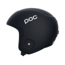 Der POC Skull Dura JR von POC Sports ist ein mattschwarzer Ski- oder Snowboardhelm für Kinder mit weißem POC-Logo, integriertem Lautsprecher am Ohr und sicherem Race Lock-System (von der Seite).