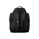 Der POC Sports Race Backpack 70L in Schwarz wird aufrecht von hinten gezeigt und hebt die gepolsterten Schultergurte, die Seitenfächer mit Reißverschluss, den oberen Griff und das kleine orangefarbene kreisförmige Logo auf dem linken Gurt hervor.