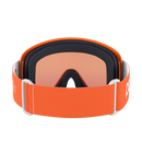 Die POC Sports POCito Opsin Skibrille hat einen breiten, verstellbaren Riemen und orange getönte Gläser, die von hinten gezeigt werden, um die komfortable Polsterung und den Nasensteg hervorzuheben.