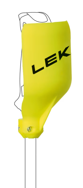 Der Leki Gate Guard Open, ein leuchtend gelber Skistockschutz von Leki, lässt sich leicht für das Slalomtraining anbringen und zeigt den Markennamen in Schwarz mit einer einfachen schwarzen Handschuhkontur im Hintergrund.