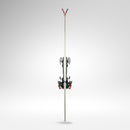 Ein einzelner Rossignol HERO A FIS GS FAC 188 R22 2026/2027 Ski steht aufrecht auf einem schlichten, hellgrauen Hintergrund, von vorne gesehen mit nach oben gebogener Spitze und Heck - ein wettkampftauglicher GS-Ski auf Weltcup-Niveau von Rossignol.