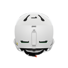 Der weiße Poc Artic SL Mips Helm von POC Sports zeigt sich von hinten, mit Belüftungsschlitzen, einem hinteren Befestigungspunkt, dezentem Branding, schwarzen und grünen Innendetails und integriertem MIPS Integra für erhöhten Schutz.
