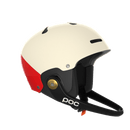 Der POC Sports Poc Artic SL Mips Helm ist weiß und rot mit schwarzer Polsterung, einem Kinnschutz, Belüftungsschlitzen, verstellbarem Riemen, Rotationsaufprallschutz (MIPS) und dem POC-Logo in Weiß an der Seite.