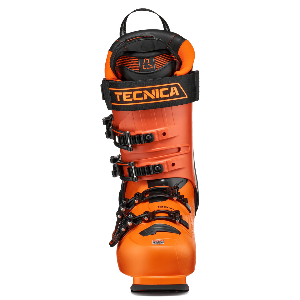 Tecnica Mach1 MV 130 TD2 GW Skischuh in Orange – Vorderansicht