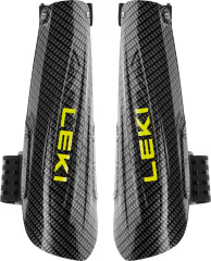 Der LEKI Forearm Protector - Zuverlässiger Unterarmschutz für den Rennsport von Leki ist ein schwarzes Carbonfaserpaar mit strukturiertem Design und gelbem, vertikalem Leki-Logo, perfekt für den alpinen Rennsport und den Schutz beim Riesenslalom.