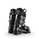 Ein Paar schwarze Nordica DOBERMANN GP 60 Junior-Skischuhe mit silbernen Schnallen, von hinten gesehen auf weißem Hintergrund. Zu den Merkmalen gehören das Nordica-Logo, eine robuste Kunststoffkonstruktion und verstellbare Riemen und Schnallen.