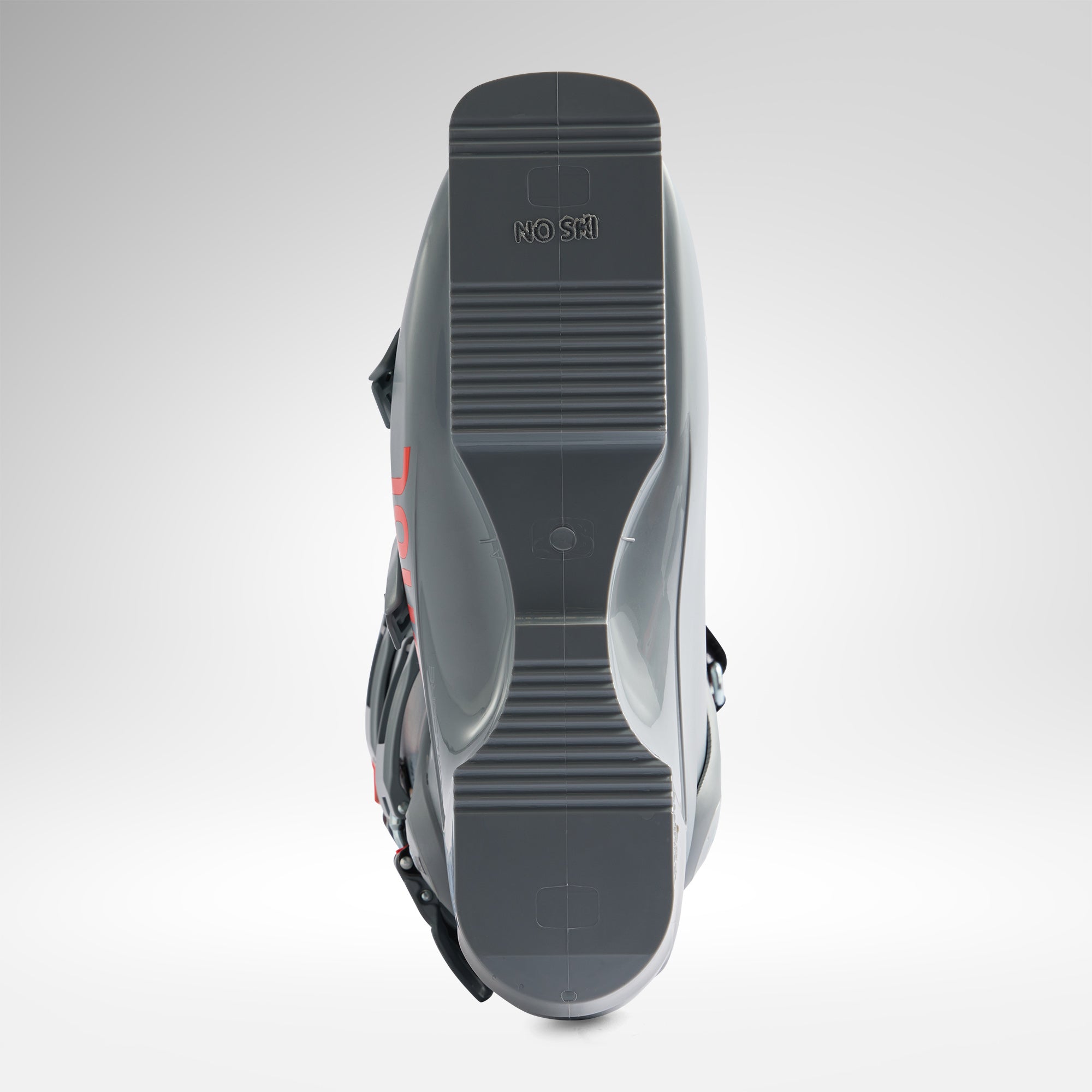 Die Abbildung zeigt die Sohle des Skischuhs Rossignol HERO WORLD CUP Z SOFT + - POWER GREY 2026/2027 mit geriffeltem Profil, "NO SKI"-Prägung an der Ferse und roten Seitenmarkierungen.