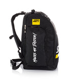 Der Sidas Race Bag 60l hat auch auf der Seite praktische Staufächer, dadurch hat man genügen Fächer um sein Zubehör zu sortieren. 